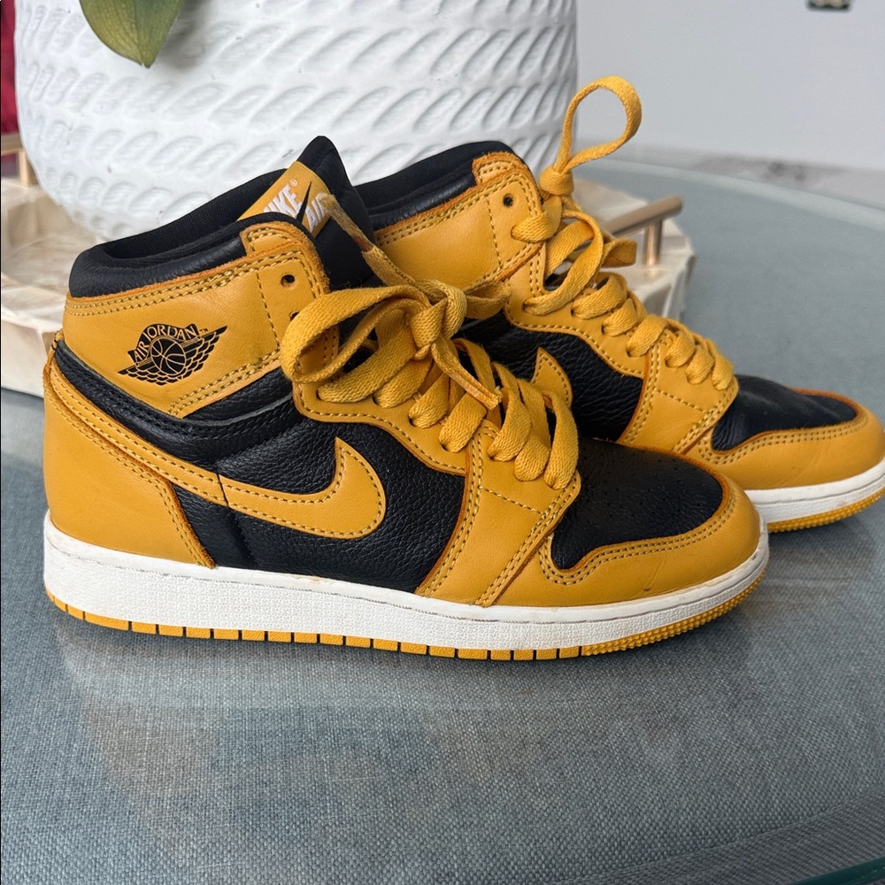 Nike Air Jordan Retro boys